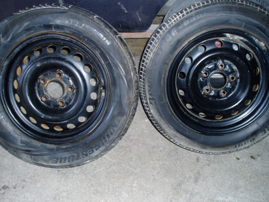 ขายล้ออะไหล่มี2วง5รู114ขอบ15 ขายล้ออะไหล่มี2วง5รู114ขอบ15