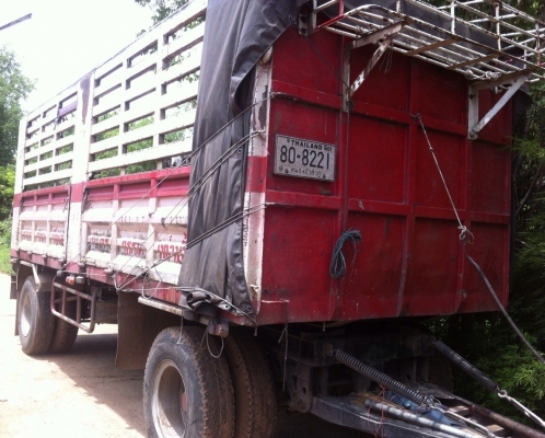 HINO FM 2K - 260 HP K13D ปี 43 รถพ่วงแม่+ลูก กระบะเหล็กคอกเกษตรไม่ดั๊มพ์ของอู่สหกิจทั้งแม่ทั้งลูก ลูก 2 เพลาความยาว 6.20 เมตร เครื่องแรงดีไม่มีเยิ้ม ภายในเก๋งสวยครบ แอร์เย็น พ.เพาเวอร์ ก.ไฟฟ้า เบรคทริ๊ปฟี้ ช่วงล่างแน่นคัชซีสวยทั้งแม่ทั้งลูก ยางสภาพดี 70\%