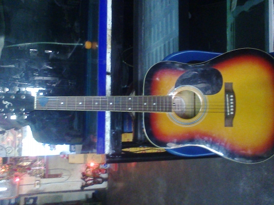 กีต้า yamaha FG311