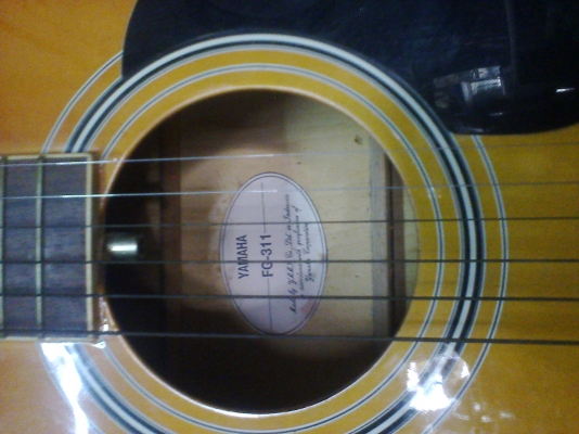 กีต้า yamaha FG311