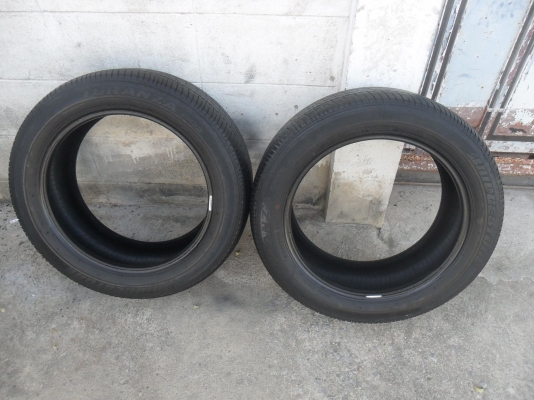 ยาง BRIDGESTONE 215/55R17 ปี09 สวยๆ 1 คู่ ราคา 1700 บาท