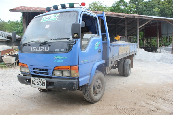 รถหกล้อ กลาง ISUZU  4สูบ 100 แรงม้า ยาว 4.20 เครื่องรุ่นใหม่ 4 B22 ใช้งานดีมาก เล่มทะเบียนพร้อม