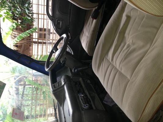 รถหกล้อ กลาง ISUZU  4สูบ 100 แรงม้า ยาว 4.20 เครื่องรุ่นใหม่ 4 B22 ใช้งานดีมาก เล่มทะเบียนพร้อม