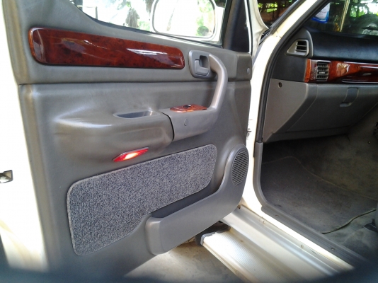 ขายปี98 รถเบนครับ เครื่องดีเซล 2,900 CC เกียร์ธรรมดา โฟรวิล 4X4 ลดราคาสุดๆกันไปเลย จาก 295,000.- เหลือเพียง 250,000.- เท่านั้น