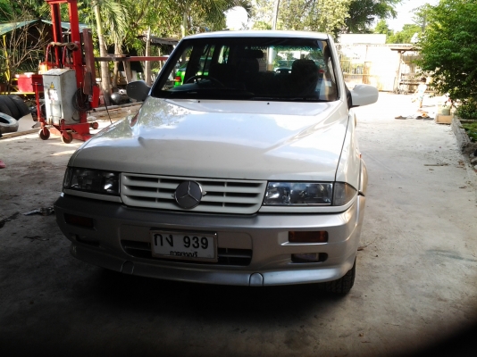 ขายปี98 รถเบนครับ เครื่องดีเซล 2,900 CC เกียร์ธรรมดา โฟรวิล 4X4 ลดราคาสุดๆกันไปเลย จาก 295,000.- เหลือเพียง 250,000.- เท่านั้น