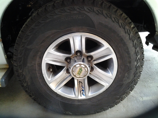 ขายปี98 รถเบนครับ เครื่องดีเซล 2,900 CC เกียร์ธรรมดา โฟรวิล 4X4 ลดราคาสุดๆกันไปเลย จาก 295,000.- เหลือเพียง 250,000.- เท่านั้น