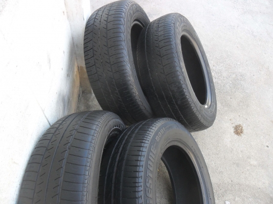 ยาง ขอบ14 เก๋ง สวยๆ 4 เส้น ราคา 1300 บาท ยาง ขอบ14 เก๋ง สวยๆ 4 เส้น ราคา 1300 บาท