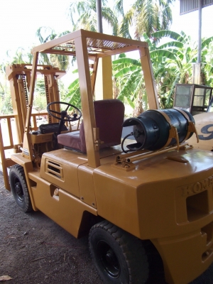 ขายโฟร์คลิฟต์ KOMATSU FG30  3 ตัน เบลซิล(ใช้แก๊สได้)