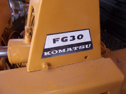 ขายโฟร์คลิฟต์ KOMATSU FG30  3 ตัน เบลซิล(ใช้แก๊สได้)