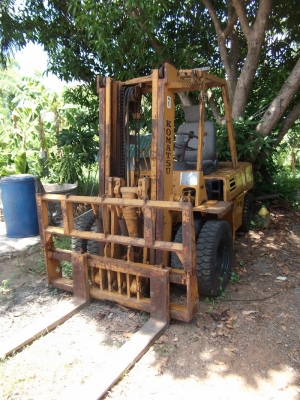 ขายโฟร์คลิฟต์ KOMATSU 3 ตัน ดีเซลเครื่อง c190