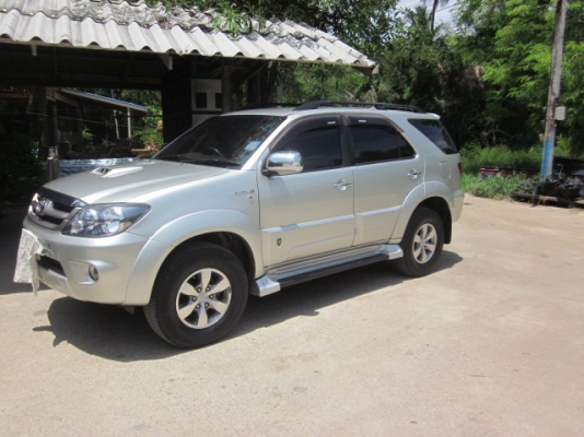 ขายฟอร์จูนเนอร์ราคาเบาๆครับ