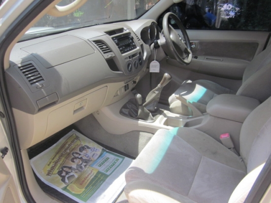 ขายฟอร์จูนเนอร์ราคาเบาๆครับ