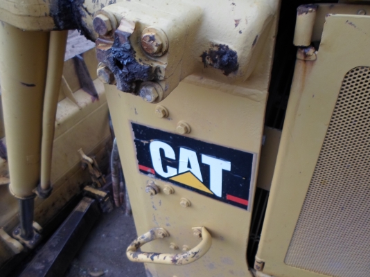 รถแทรกเตอร์ CAT D6H ตีนเป็ด สภาพสวยพร้อมใช้งาน