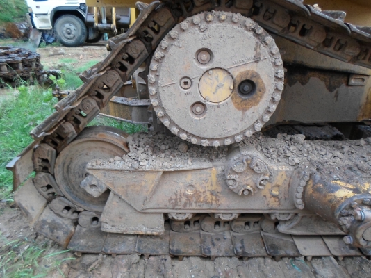 รถแทรกเตอร์ CAT D6H ตีนเป็ด สภาพสวยพร้อมใช้งาน