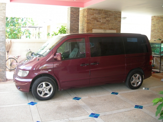 ขายรถตู้ VIP BENZ VITO 7ที่นั่งปี2003 เครื่องเบนซิน2300สีแดงมะเมี่ยว(รถบ้าน)