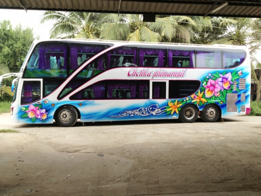 ขายรถบัส 8 ล้อ แชสซี Hino เครื่อง MITSUBISHI 8DC9 เทอโบคู่ สูง 4.20 ม. ยางใหม่ มิชลิน 8 เส้น