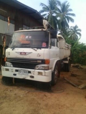 รถบรรทุก 6 ล้อดั้ม รถพร้อมใช้ ติดต่อด่วนนะค่ะ095602831