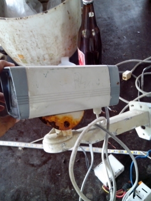 กล้องวงจรปิด + เบคเกอร์ กล้องวงจรปิด + เบคเกอร์