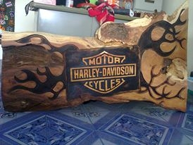 ขายโต๊ะไม้มะค่า แกะลายฮาเลย์