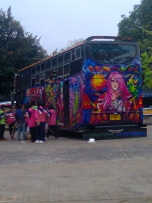 ขายรถบัสหรือแลกเทเลอร์สิบล้อหางปลา