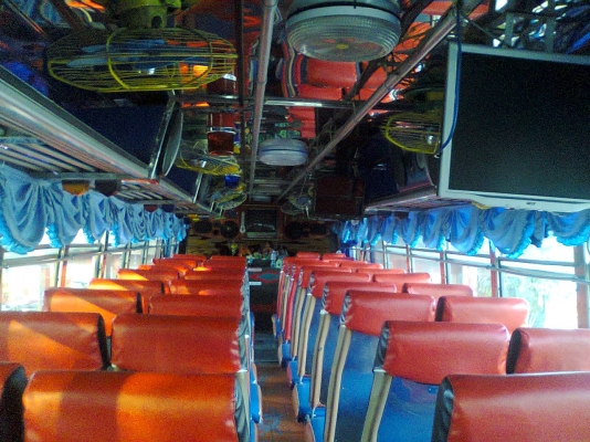 ขายรถบัสหรือแลกเทเลอร์สิบล้อหางปลา