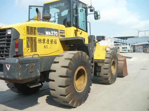 รถตัก Komatsu WA270-5 รถเก่านอก นำเข้าจากญี่ปุ่น สภาพพร้อมใช้งาน091 695-6445