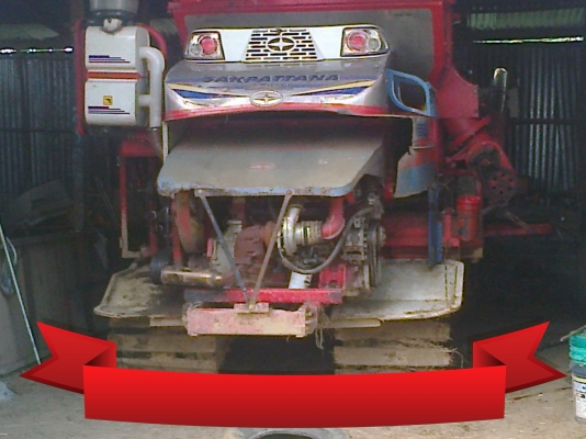 รถเกี่ยวข้าวศักดิ์พัฒนา SS300T เทอร์โบ