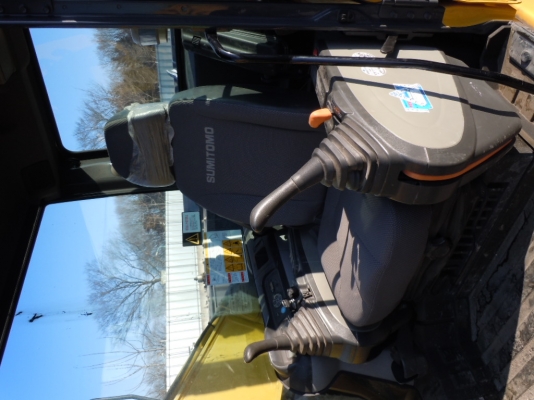 ขายรถขุด SUMITOMO SH200-5 ปี 2010 ชั่วโมงน้อยมาก สภาพเป๊ะเวอร์  ราคาเก่านอก ญี่ปุ่นแท้ไม่แพงค่ะ  สนใจติดต่อเจี๊ยบเลยค่ะ 087-3310254 ค่ะ