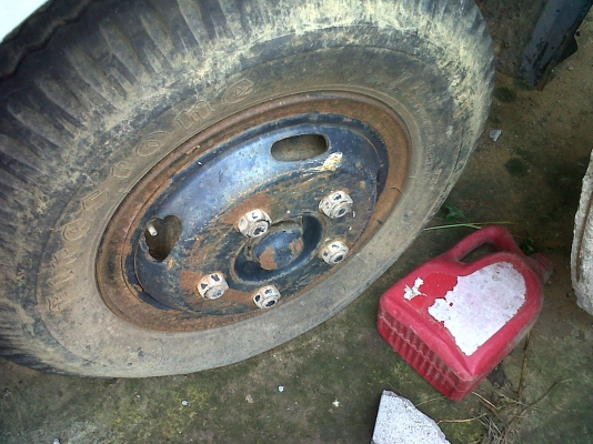 ขายรถหกล้อ FB113 117 HP ห้างแท้เก่าเก็บ ไม่มีเกียร์ แซซซี่สวย ภาษีขาด ต้องจดใหม่ ขายรถหกล้อ FB113 117 HP ห้างแท้เก่าเก็บ ไม่มีเกียร์ แซซซี่สวย ภาษีขาด ต้องจดใหม่