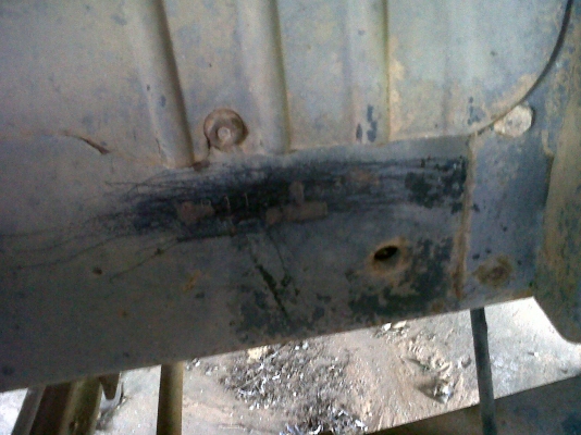 ขายรถหกล้อ FB113 117 HP ห้างแท้เก่าเก็บ ไม่มีเกียร์ แซซซี่สวย ภาษีขาด ต้องจดใหม่ ขายรถหกล้อ FB113 117 HP ห้างแท้เก่าเก็บ ไม่มีเกียร์ แซซซี่สวย ภาษีขาด ต้องจดใหม่