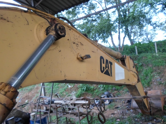 ขายรถแบ็คโฮ CAT 325L ราคาถูกสภาพพร้อมใช้งาน