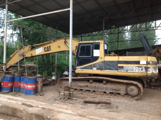 ขายรถแบ็คโฮ CAT 325L ราคาถูกสภาพพร้อมใช้งาน