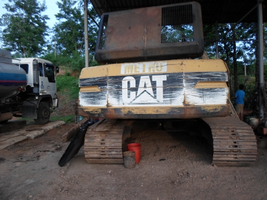 ขายรถแบ็คโฮ CAT 325L ราคาถูกสภาพพร้อมใช้งาน