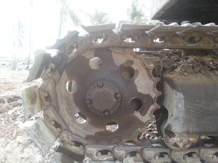 ขายรถแบ็คโฮ komatsu 12hd ตัวเดินใหม่ไฮดาส รถทำงานอยู่ เทียบเท่า 120 เหมาะสำหรับคีบเหล็ก