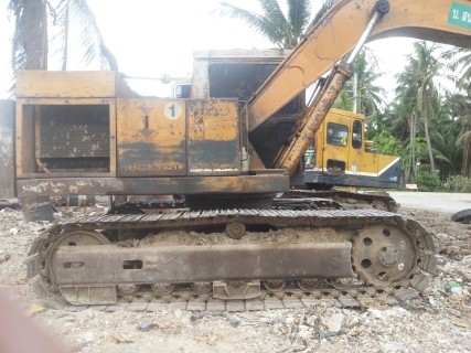 ขายรถแบ็คโฮ komatsu 12hd ตัวเดินใหม่ไฮดาส รถทำงานอยู่ เทียบเท่า 120 เหมาะสำหรับคีบเหล็ก