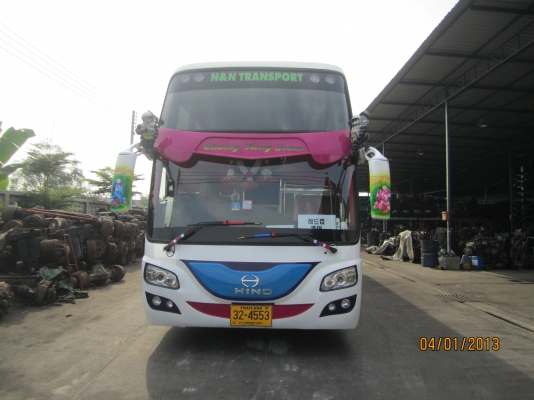 ขายรถบัส VIP 6 ล้อชั้นเดี่ยว ลายก้านกล้วย เครื่องเสียง + ประกันภัยประเภท 1