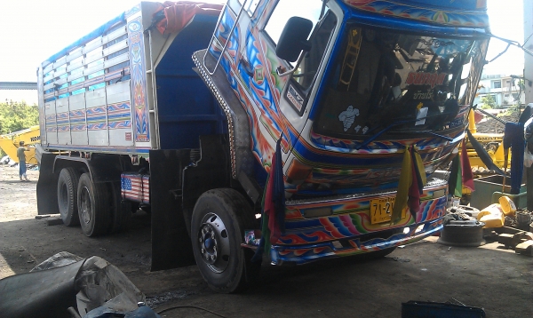 ขายรถ10ล้อดั๊มเครื่อง240แรงพร้อมใช้งาน