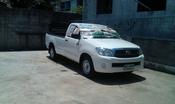 ขายรถกระบะวีโก้ตอนเดียวเครื่องเบนซิลติดแก็สพร้อมใช้งาน