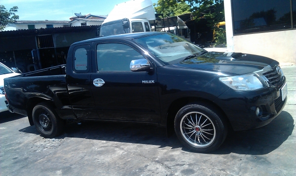 ขายรถกระบะวีโก้แชมป์สภาพใหม่มากพร้อมใช้งาน