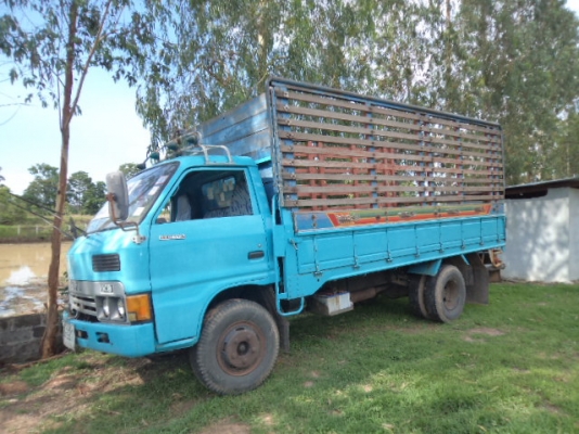 ขาบรถ6ล้ออีซูซุKS 110แรง สภาพสวยๆ พร้อมใช้งานคับ