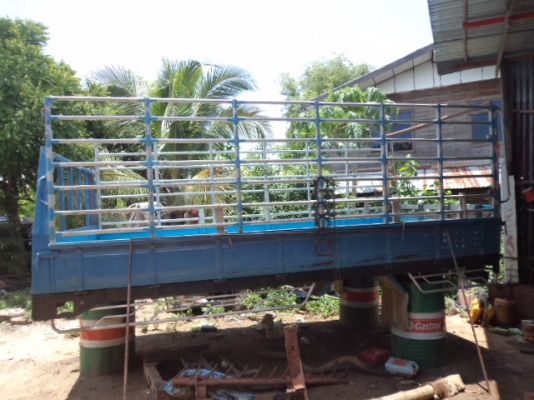 ขายกะบะพร้อมคอกเหล็กเป็นของรถ6ล้อ115 สภาพดี ราคาถูกๆๆๆ