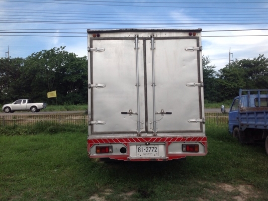 ขายด่วน!! ISUZU-NQR ปี47เครื่อง150แรงตู้แห้งยาว 5,50เมตรสภาพพร้อมใช้