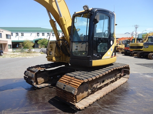 ขายด่วน CAT 313CCR  เก่าญี่ปุ่นยังไม่เคยใช้งานในไทย ใบแทรค 70  สภาพสวยจริง ๆๆจ้า