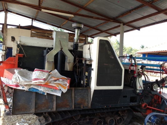 ขายรถเกี้ยวข้าวคูโบต้า. Dc68  พร้อมเทเลอร์