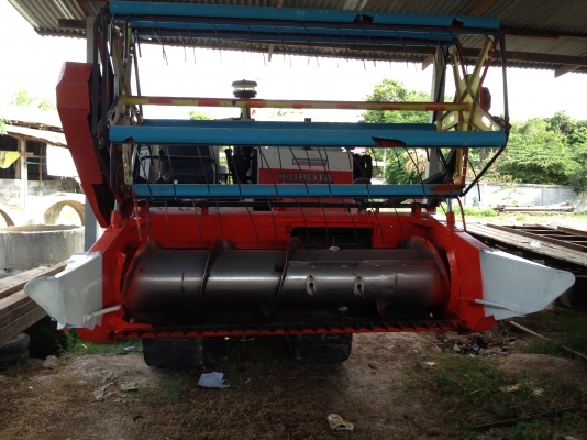 ขายรถเกี้ยวข้าวคูโบต้า. Dc68  พร้อมเทเลอร์