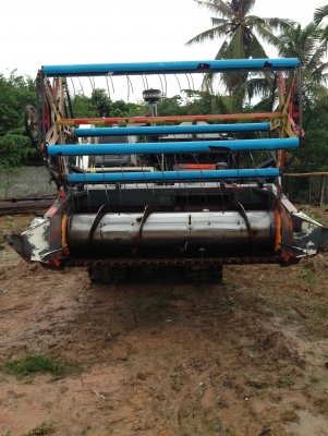 ขายรถเกี้ยวข้าวคูโบต้า. Dc68  พร้อมเทเลอร์