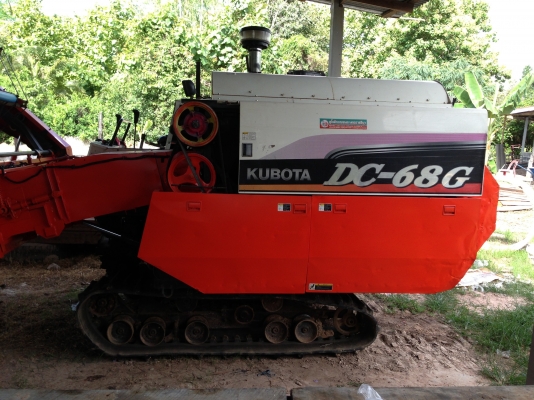 ขายรถเกี้ยวข้าวคูโบต้า. Dc68  พร้อมเทเลอร์