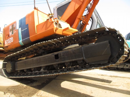 ขายด่วน Hitachi Ex120-2  เก่าญี่ปุ่นแท้ ๆ 100\% ระบบไฟฟ้ฟ้าครบ นำเข้าเองราคาไม่แพงจ้า