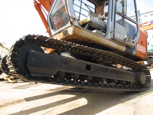 ขายด่วน Hitachi Ex120-2  เก่าญี่ปุ่นแท้ ๆ 100\% ระบบไฟฟ้ฟ้าครบ นำเข้าเองราคาไม่แพงจ้า