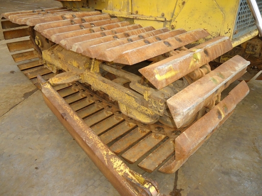 ขายด่วนรถแทรคเตอร์ตีนตะขาบ KOMATSU D20PL-6   เก่าญี่ปุ่นยังไม่เคยใช้งานในไทย สภาพดี จริง ๆๆจ้า